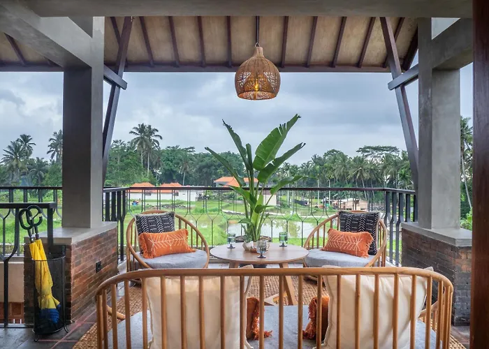 Tarate Loft Aparthotel 3*